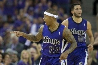 次助攻和4 次助攻和4