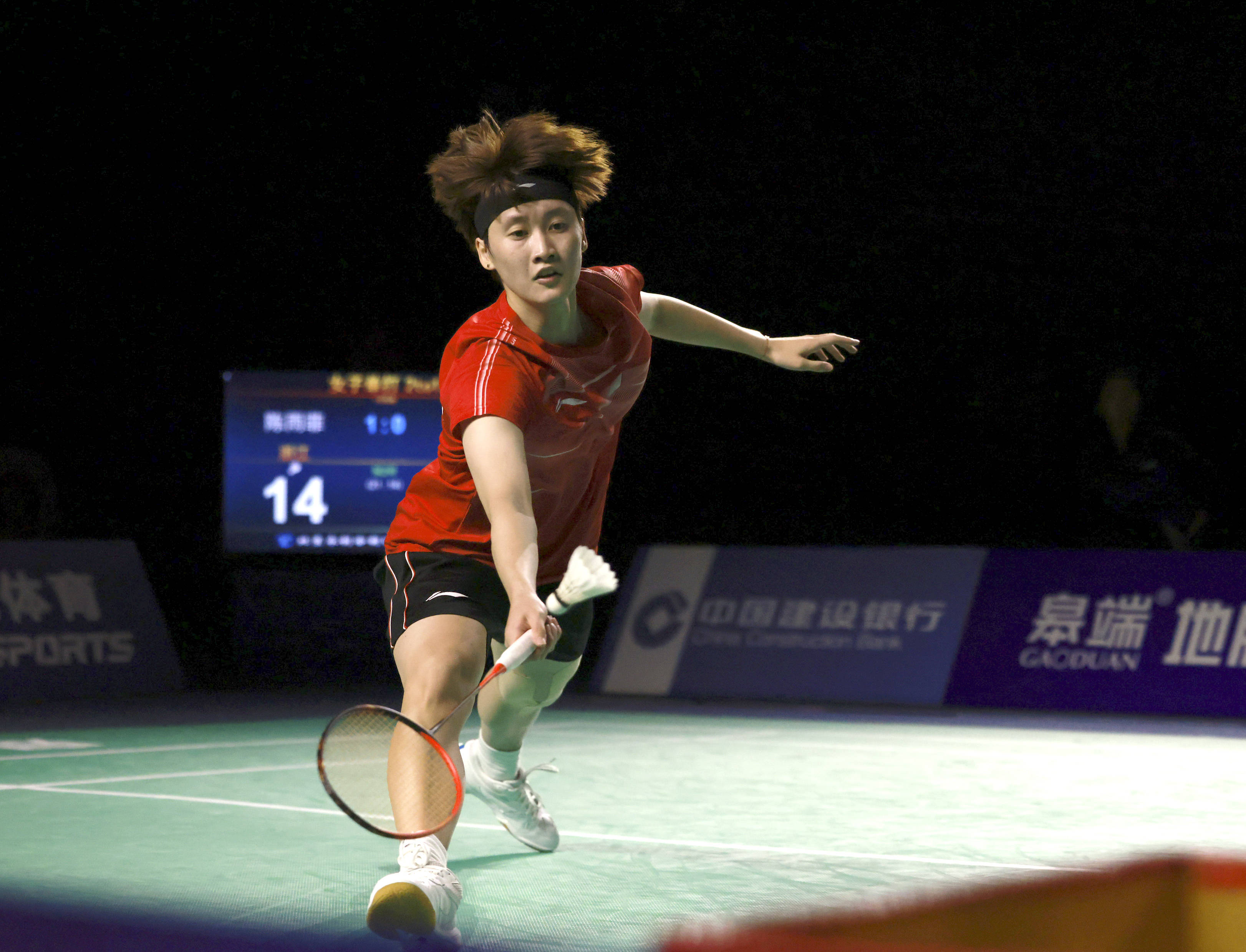 很多观众围 很多观众围